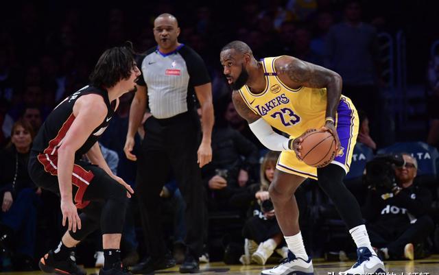 爱游戏app-包含骑士客场击败老鹰，全队状态亢奋的词条