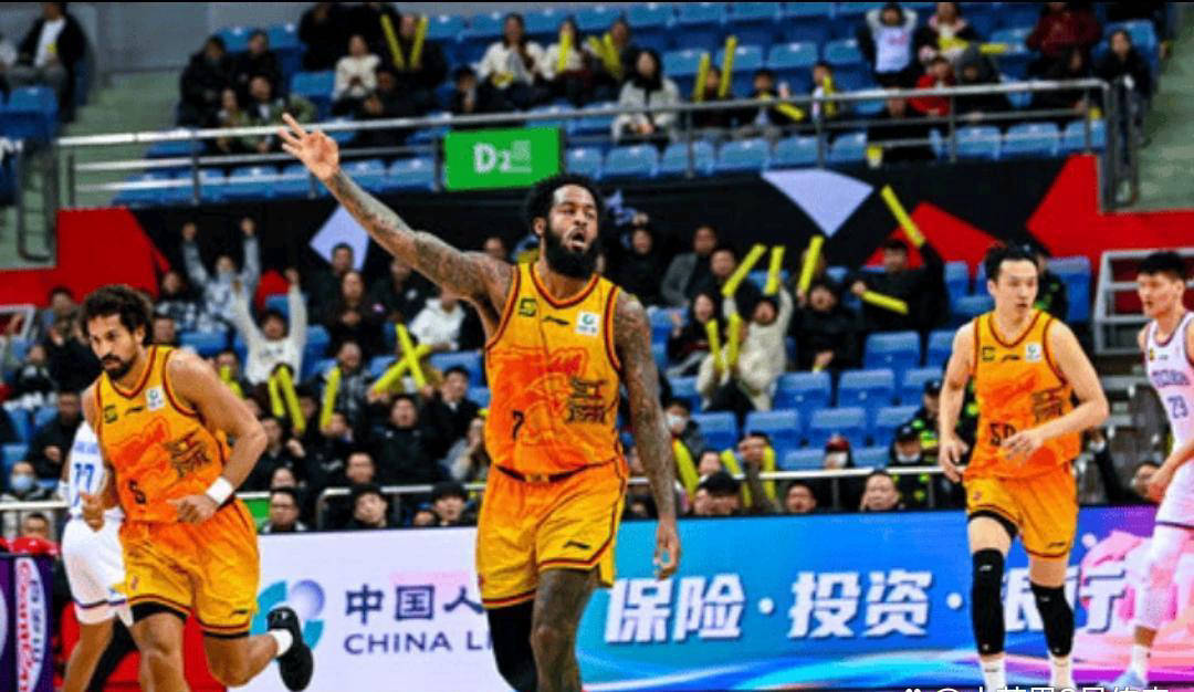 江苏男篮夺冠,争夺榜首之战胜出 江苏男篮夺冠,争夺榜首之战胜出