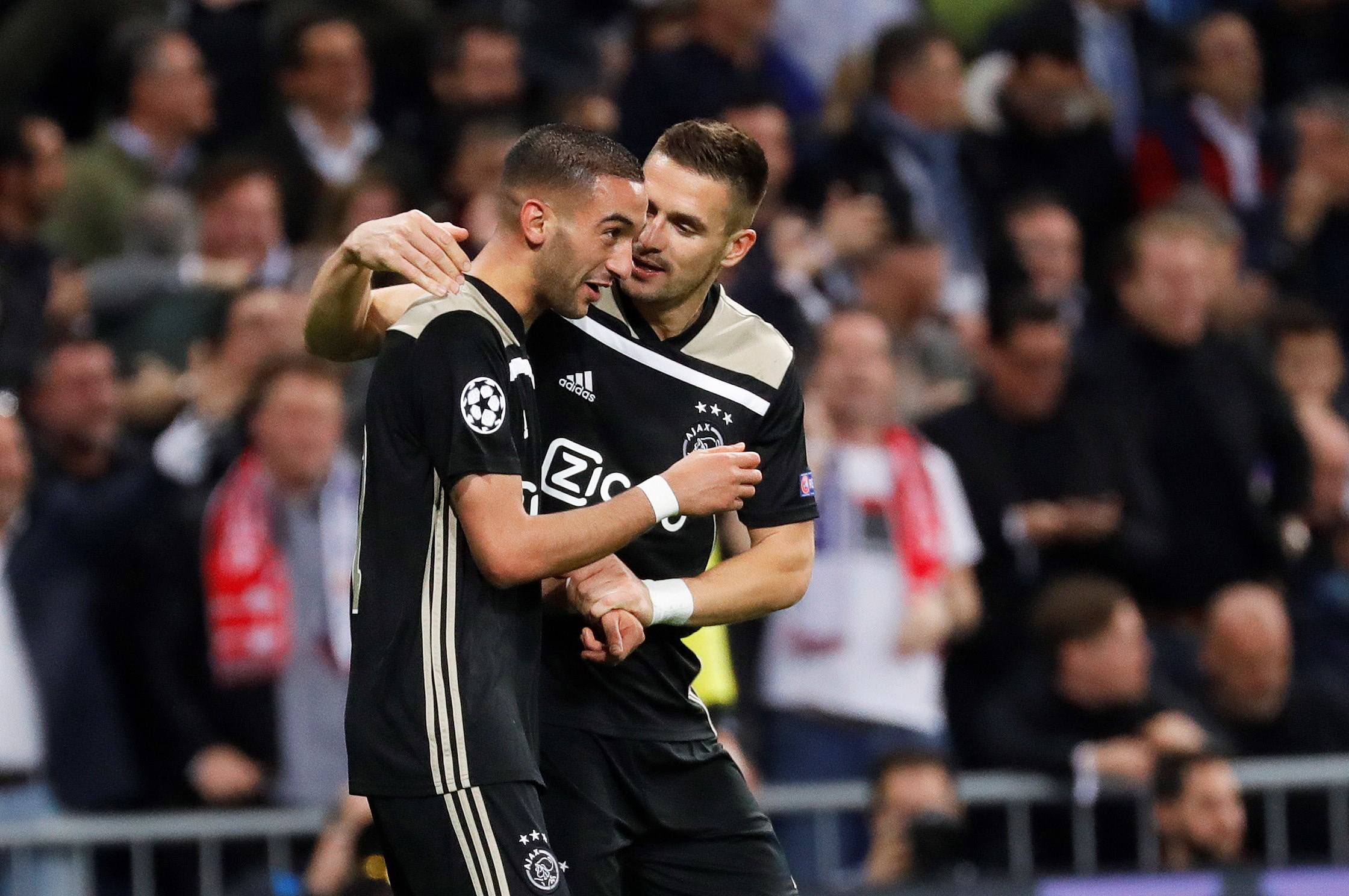 爱游戏官网入口-热刺主场战平瓦伦西亚，双方实力均衡