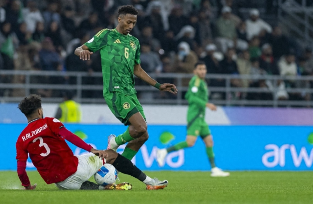 爱游戏在线登录-沙托鲁队在比赛中展现了出众的守门技术