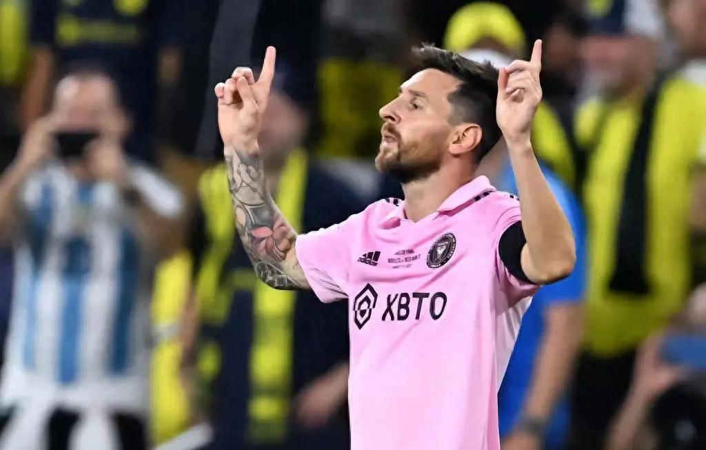 法国队逆转晋级,梅西出色表现 法国队逆转晋级,梅西出色表现