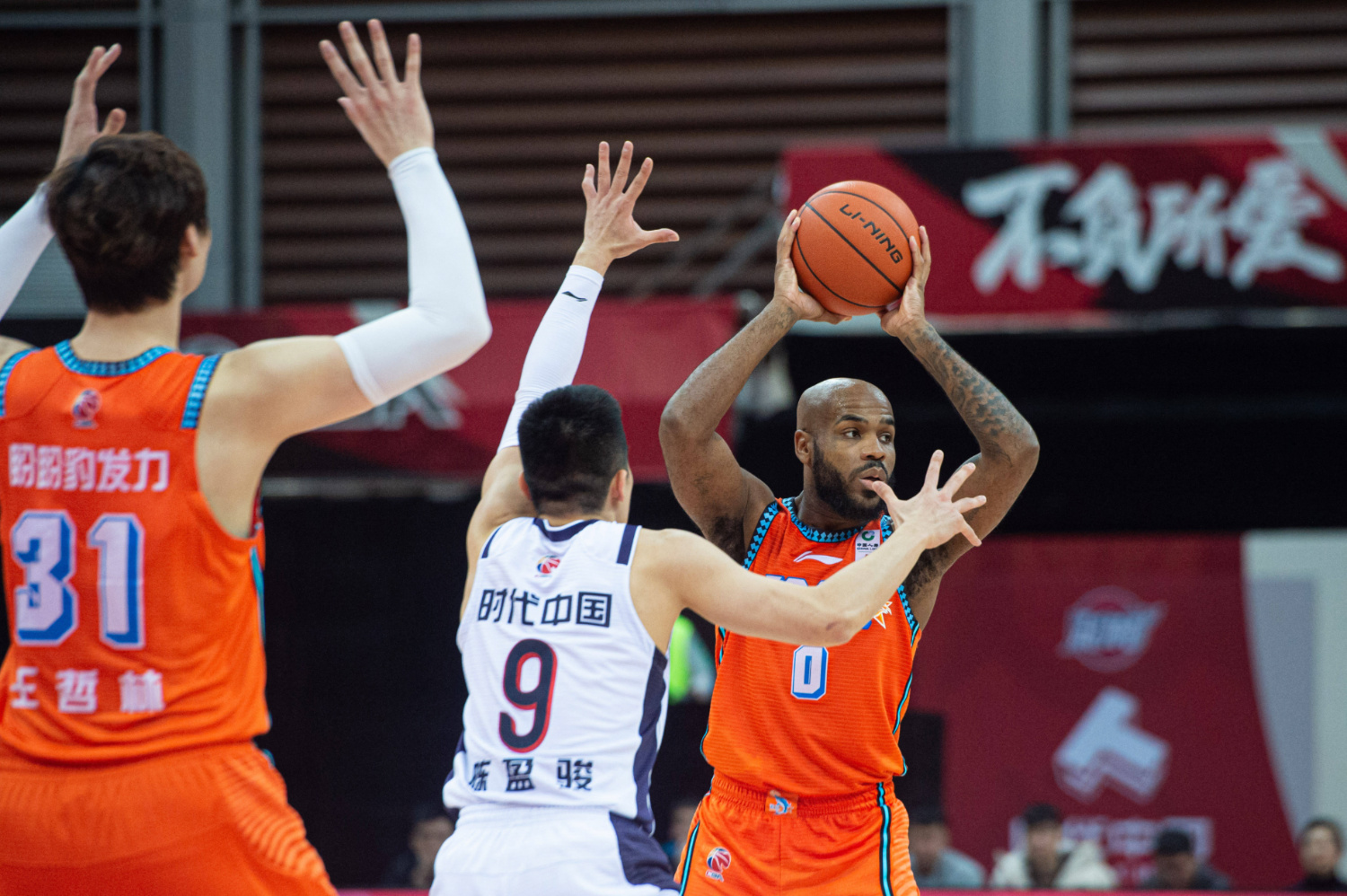 爱游戏官方入口-福建队主场失利，遭遇三连败的简单介绍