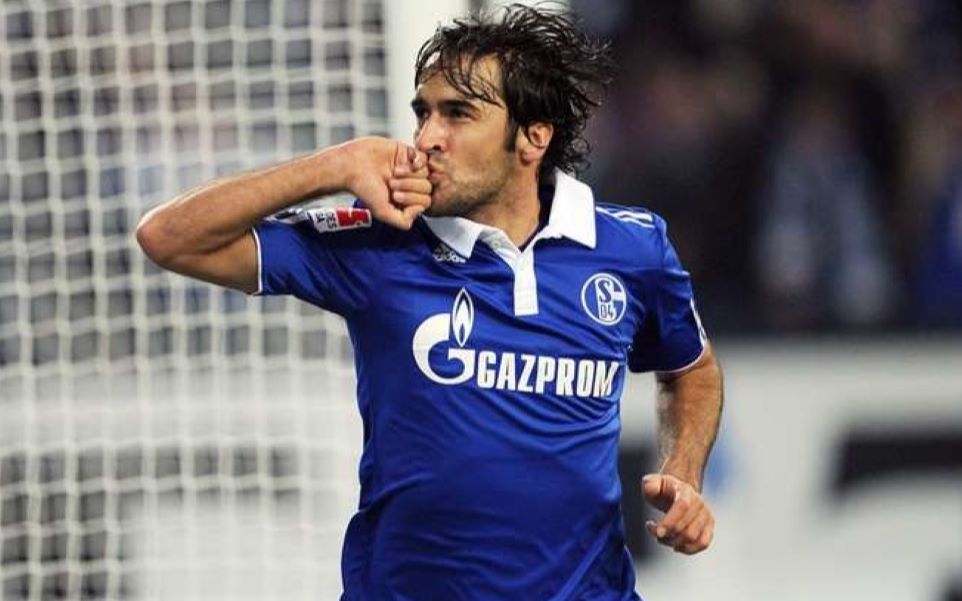 爱游戏登录-沙尔克老将期待与年轻队友取得默契