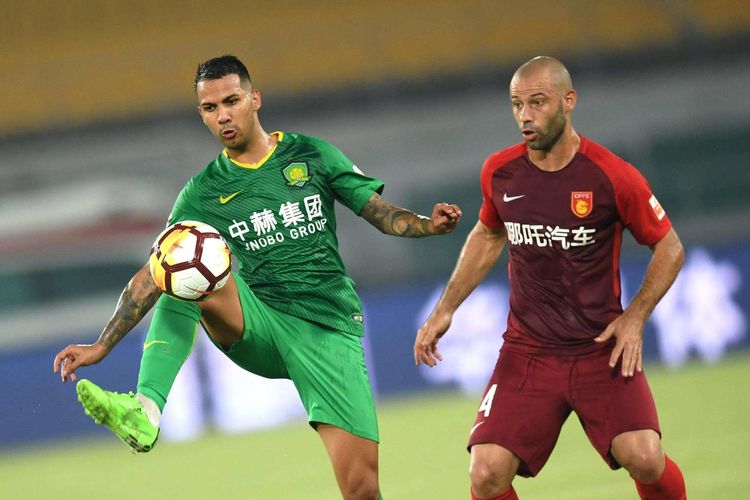 关于广州富力队客场击败重庆力帆,保持不败的信息 关于广州富力队客场击败重庆力帆,保持不败的信息