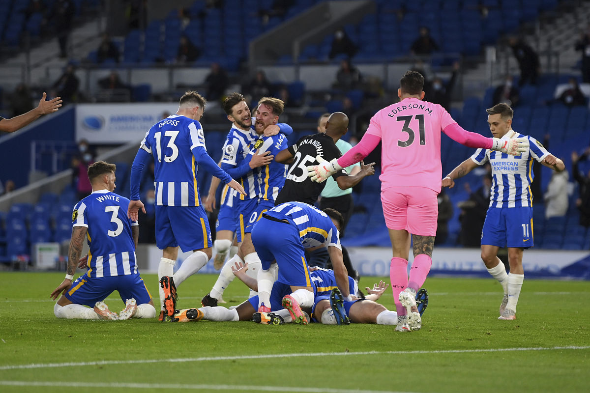 爱游戏在线-热刺队合力夺胜，表现令人印象深刻