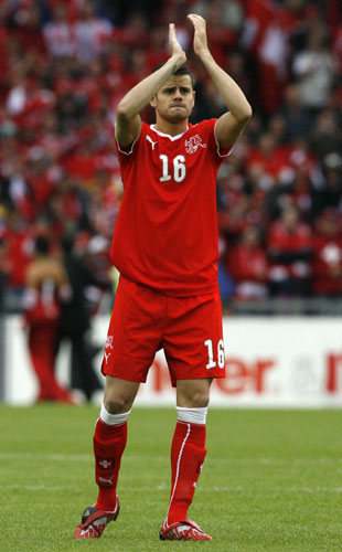 捷克国家队士气高涨，轻松晋级下一轮