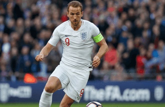 爱游戏网页版-关于罗马队成功挺进欧国联半决赛，实力超群的信息