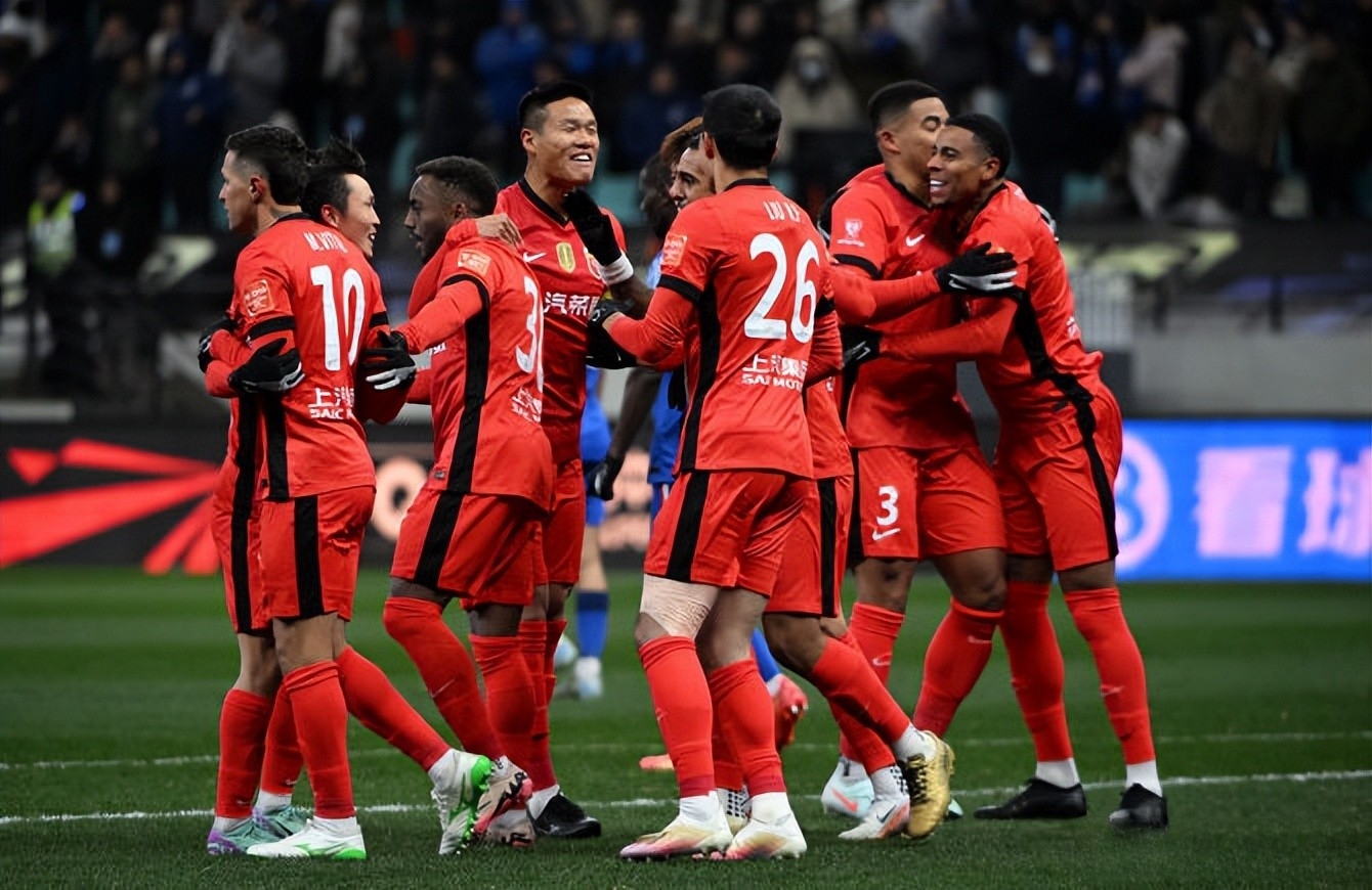 爱游戏官方登录入口-关于无畏挑战：球队面对强劲对手准备迎战的信息