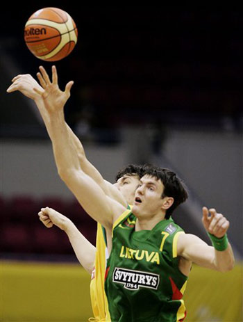 爱游戏登录-澳大利亚男篮力克立陶宛夺季军的简单介绍