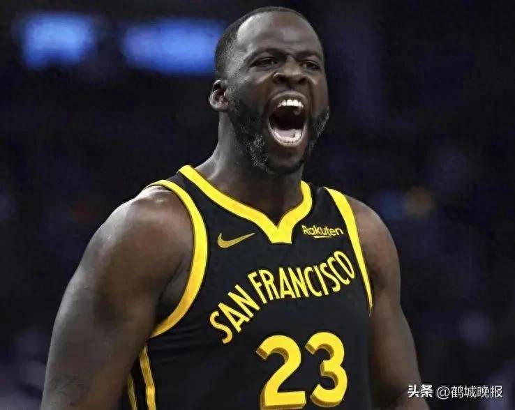 球员个人突破纪录,成为焦点人物 球员个人突破纪录,成为焦点人物