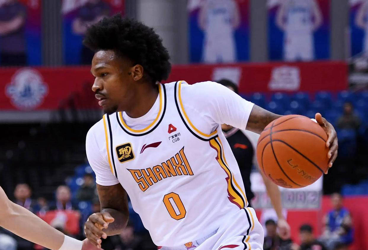 新赛季球队衔接顺畅，团队协作华丽得分的简单介绍