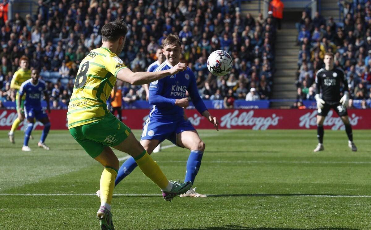 关于谢菲联遭遇球队第二连败,冲击榜首受挫的信息 关于谢菲联遭遇球队第二连败,冲击榜首受挫的信息