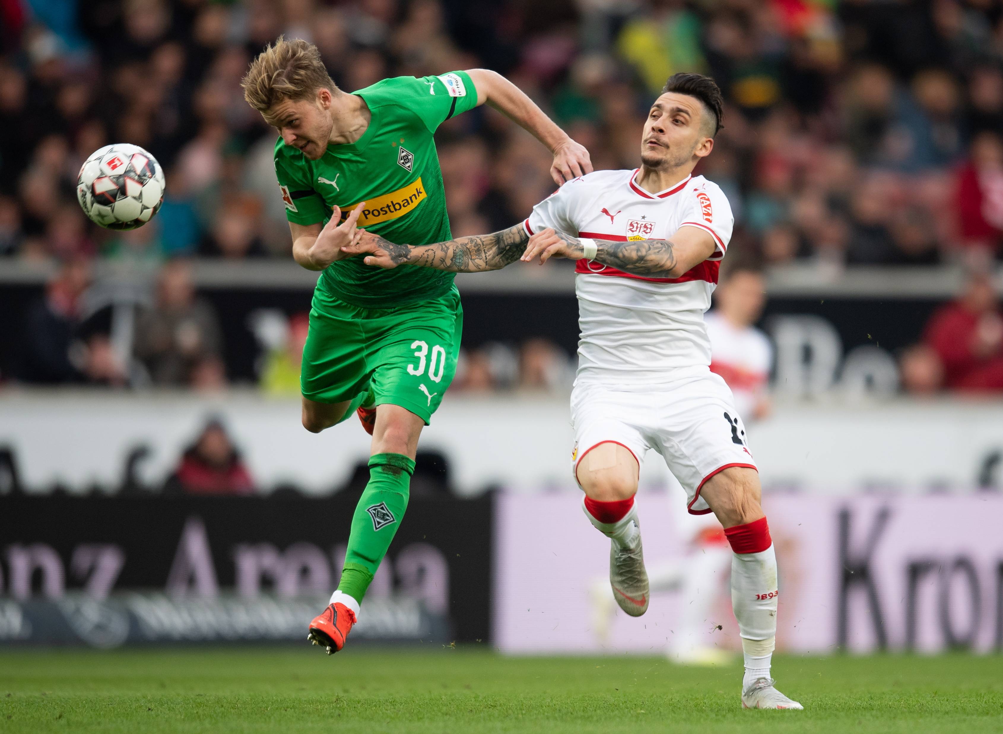 爱游戏中国官网-包含施图加特在比赛中力压对手夺冠的词条