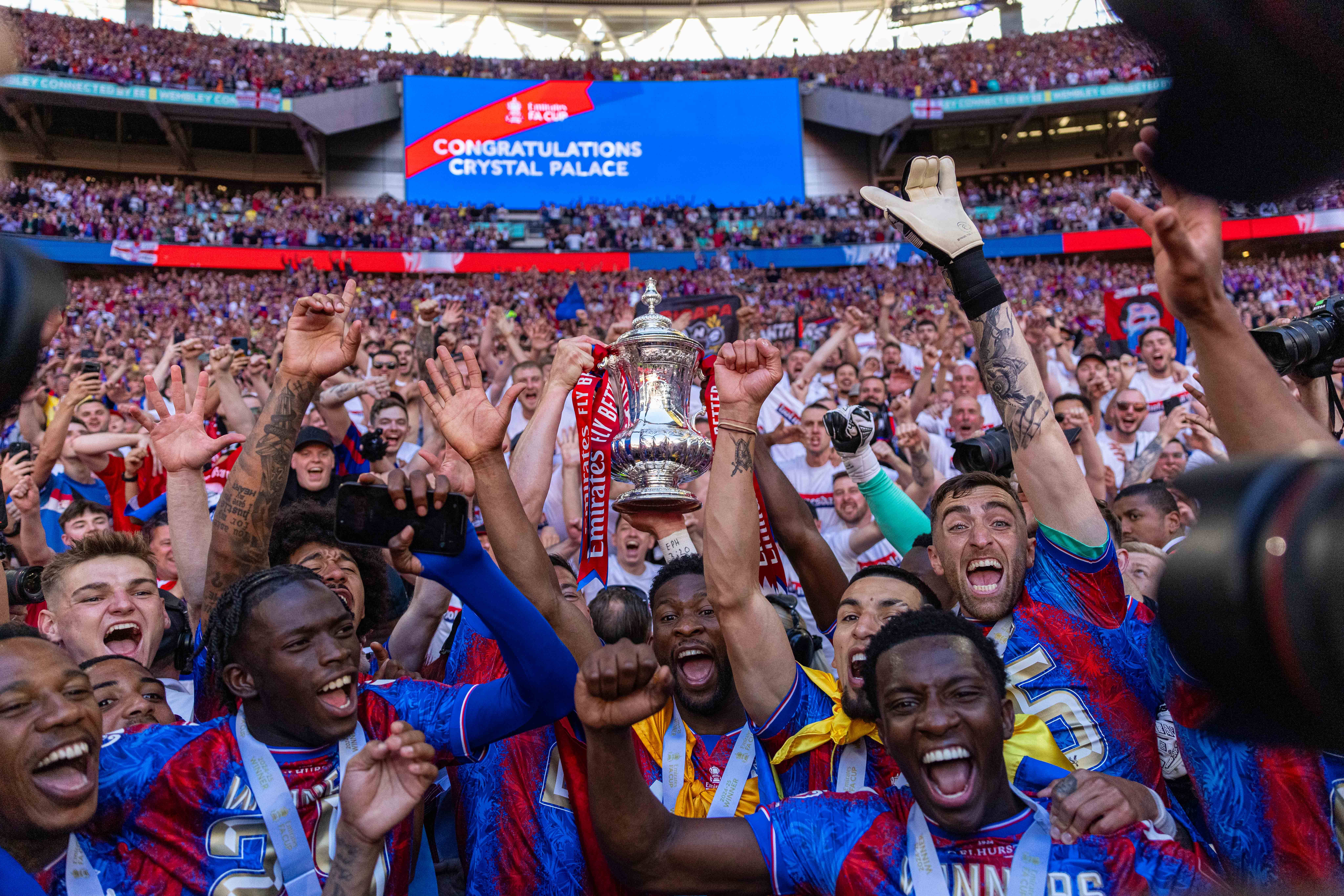 球队状态持续高涨赛季展望好