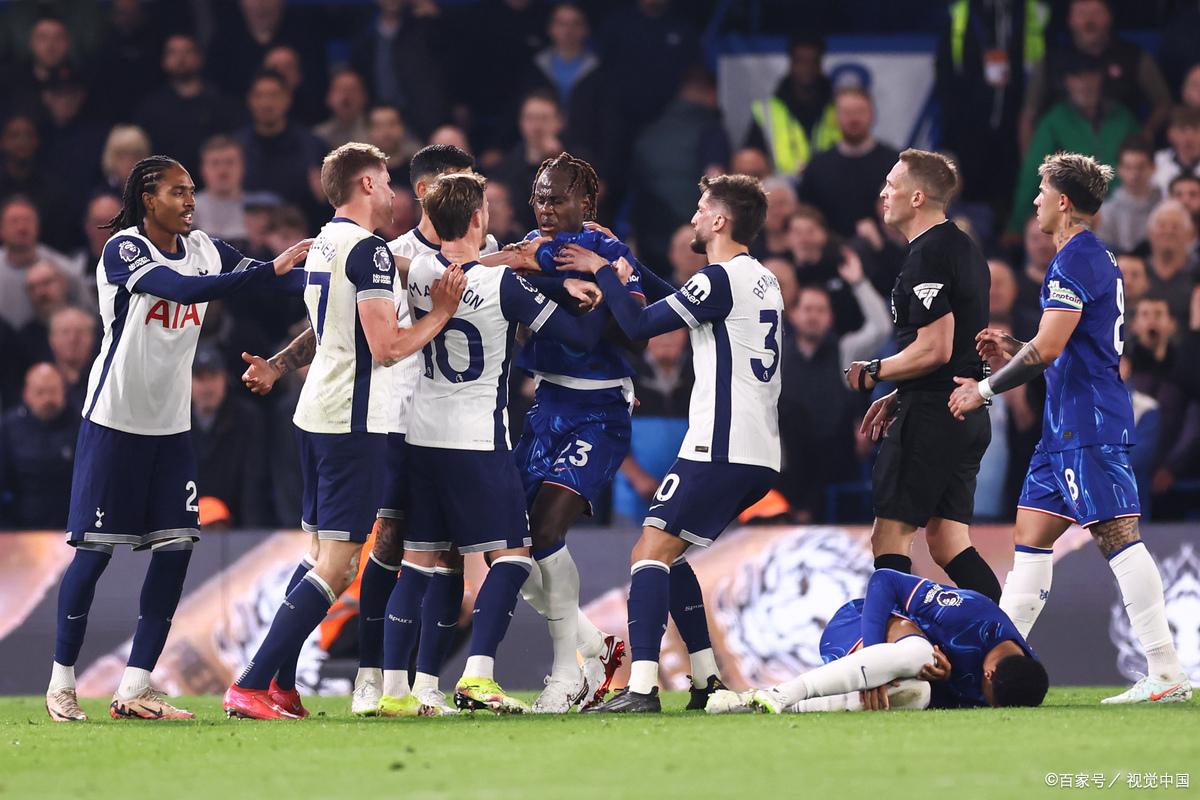 热刺前锋状态回勇,再次成为球队进攻焦点 热刺前锋状态回勇,再次成为球队进攻焦点