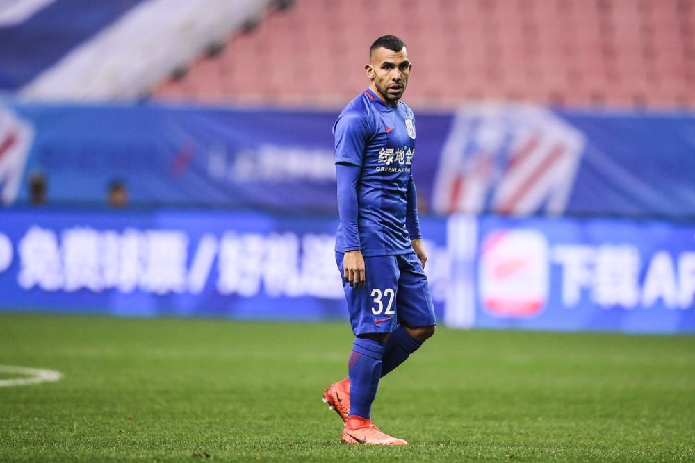 马赛轻松取胜，战胜尼斯荷斯