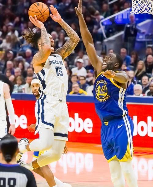 爱游戏网页版入口-包含勇士主场惊险逆转灰熊，库里大号三分绝杀的词条