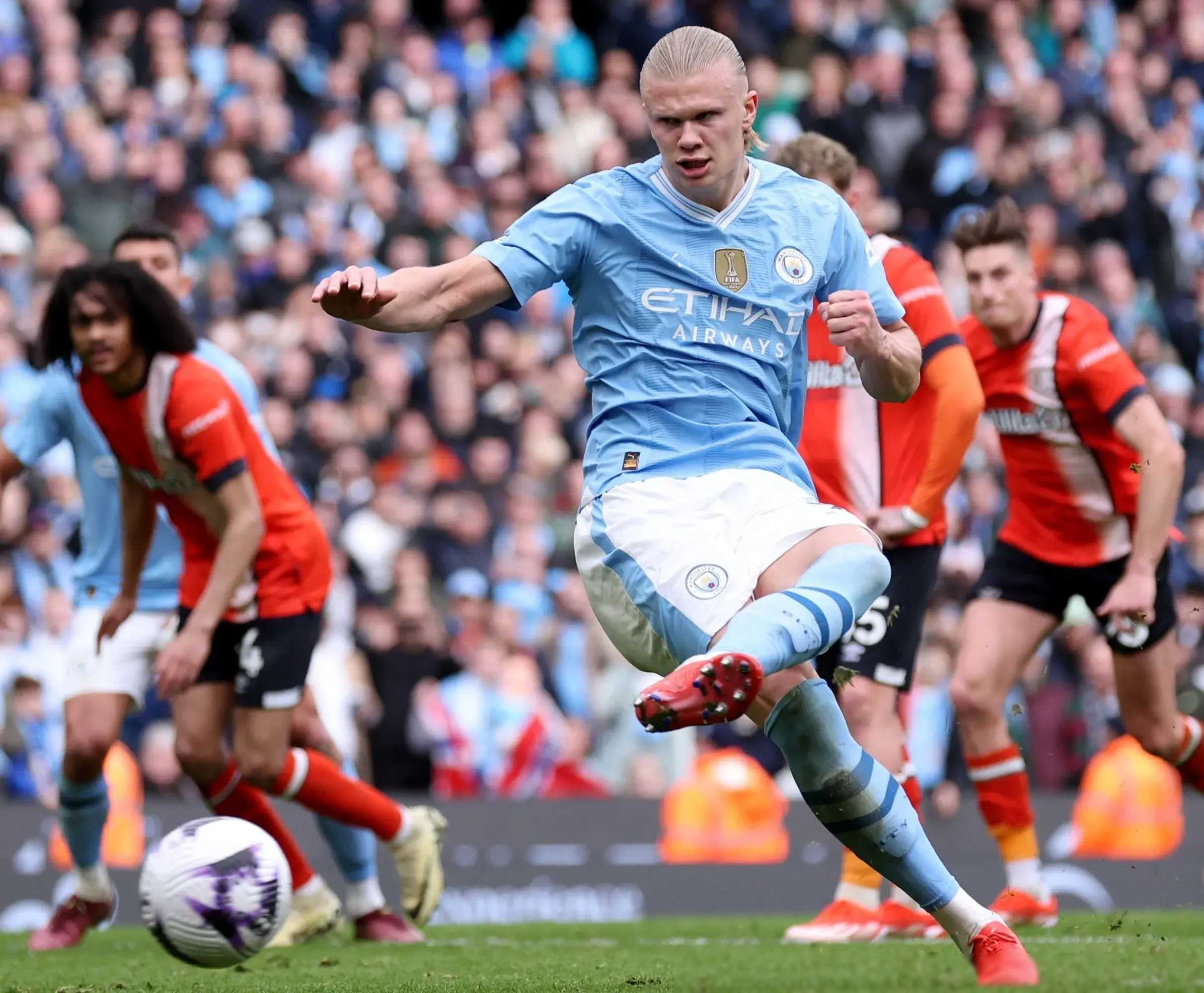 爱游戏官网-都灵主场3球大胜巴勒莫，取得关键三分